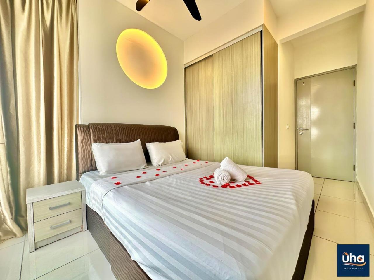 1 Tebrau Residences By Jk * Johor Bahru