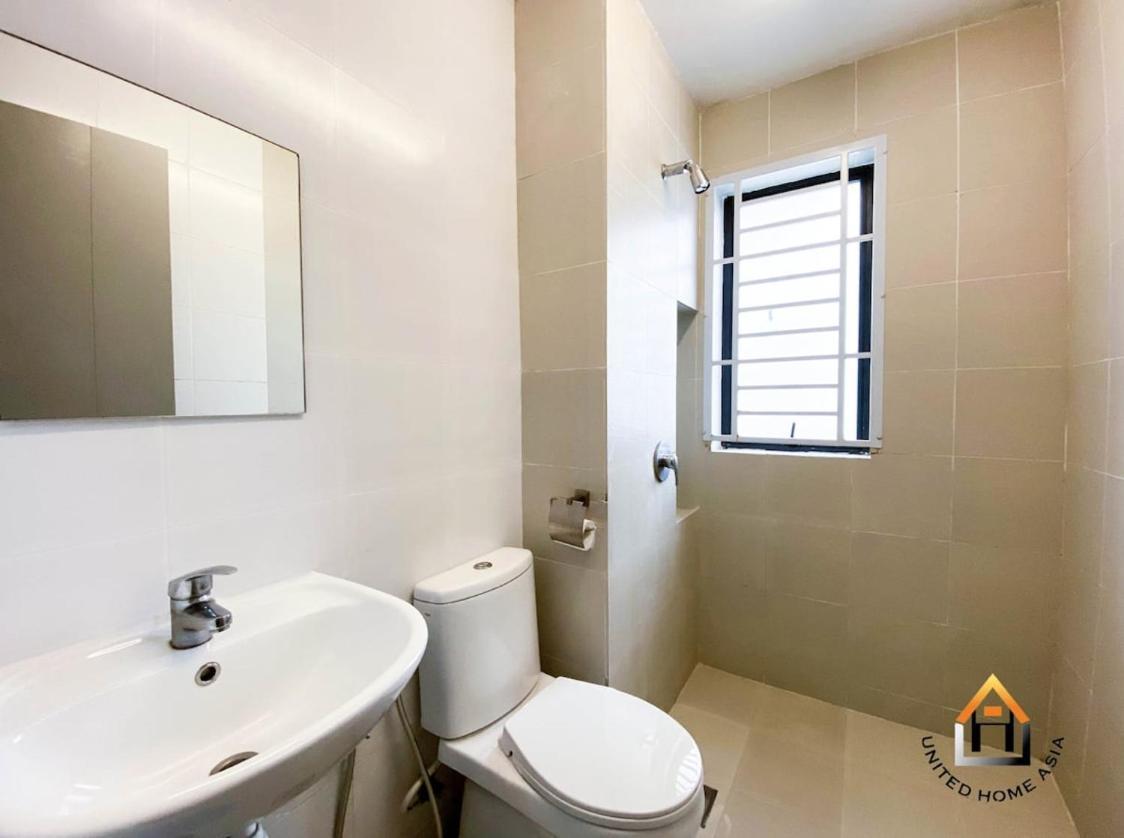 1 Tebrau Residences By Jk * Johor Bahru
